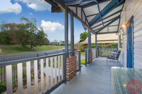 20 The Esplanade, LORN NSW 2320