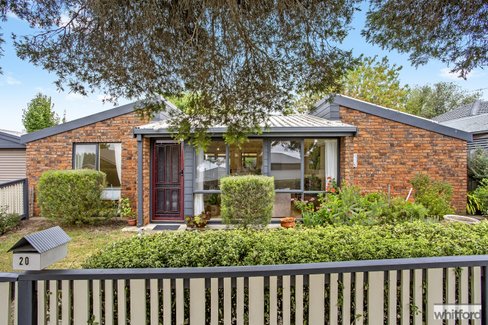 20 Ursa Street, Belmont