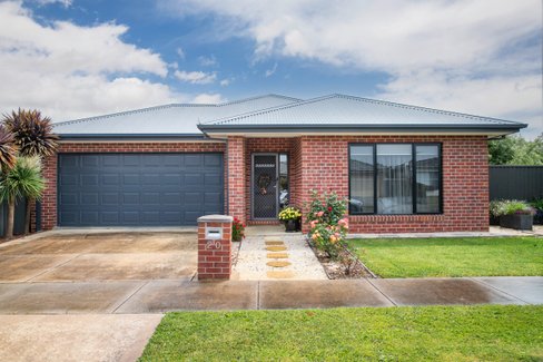 20 Wilmott Street, LUCAS VIC 3350