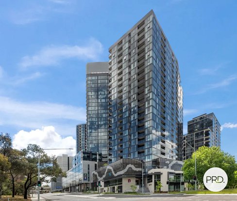 2004/2 Grazier Lane, BELCONNEN ACT 2617