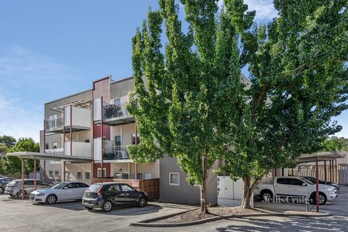 20/12-18 Bourke Street Ringwood 3134