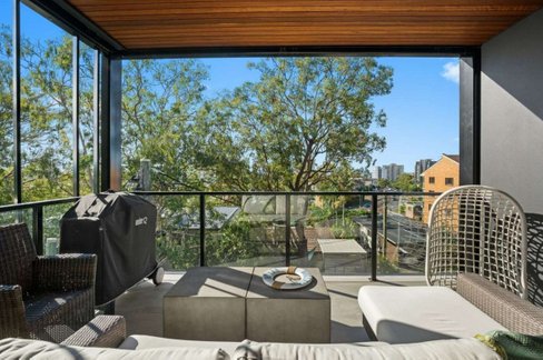 201/24 East Street, Burleigh Heads QLD 4220