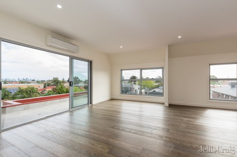 201/729 Sydney Road Coburg 3058