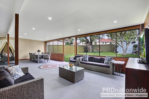 202 MOOREFIELDS Road, BEVERLY HILLS NSW 2209