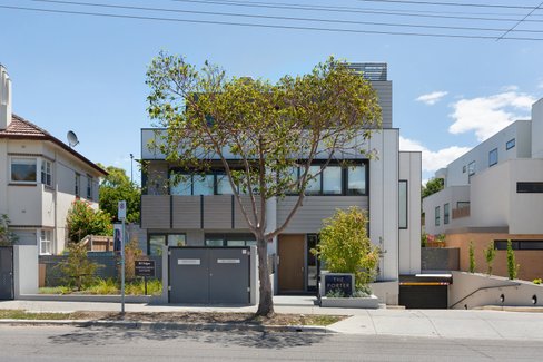 202/1375 Burke Road Kew East 3102