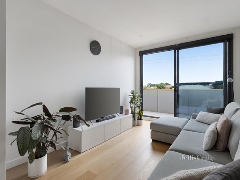 202 358 Moreland Road Brunswick West 3055