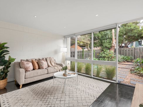 20 27-29 Montague Street Highton 3216
