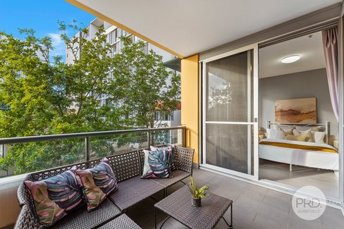 202B/1 Jack Brabham Drive, HURSTVILLE NSW 2220