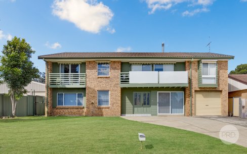 203 Banks Drive, ST CLAIR NSW 2759