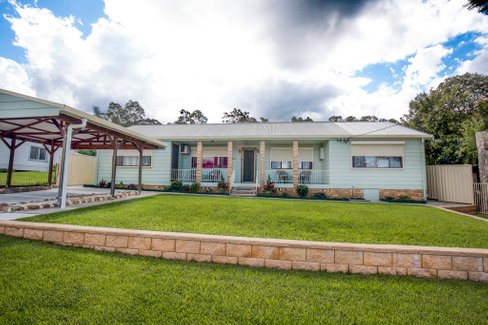 203 Cessnock Road, NEATH NSW 2326