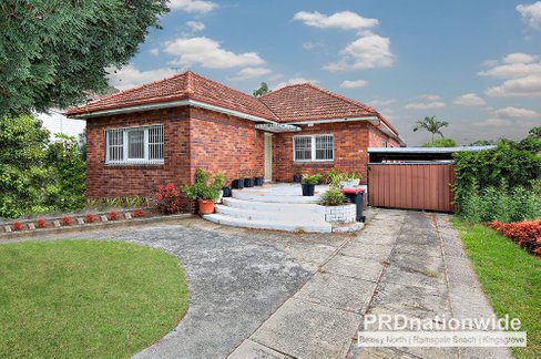 203 Moorefields Road, ROSELANDS NSW 2196
