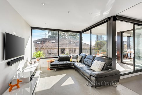 203/652 High St  Prahran 3181