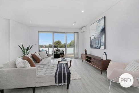 204/2-4 Richards Avenue, PEAKHURST NSW 2210