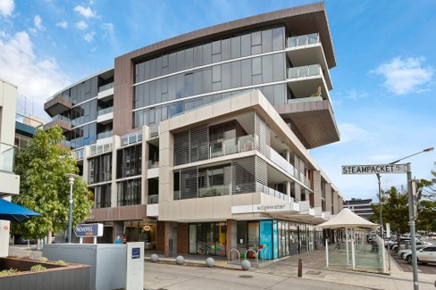 204/6-8 Eastern Beach Road Geelong 3220