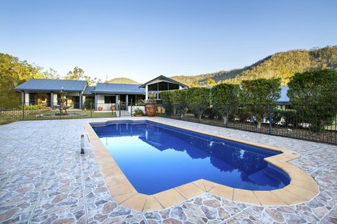 205 Brandy Creek Road, BRANDY CREEK QLD 4800