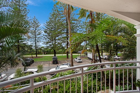 205/220 The Esplanade, Burleigh Heads QLD 4220