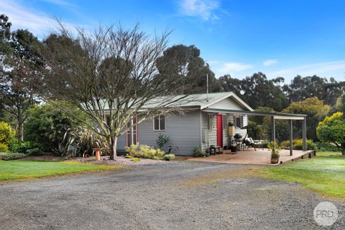 206 Bush Inn Road, WATTLE FLAT VIC 3352