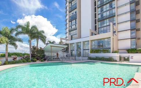 206/105 Scarborough Street, SOUTHPORT QLD 4215