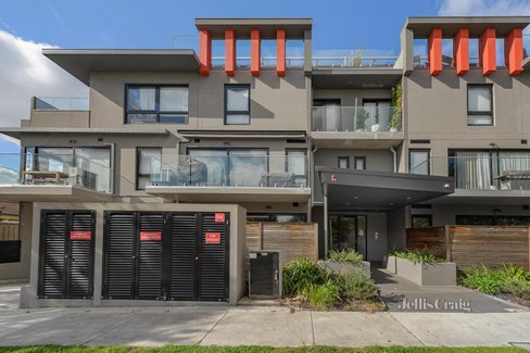 207 2-4 Churchill Street Ringwood 3134