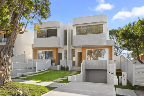 20a Forrest Street, CHIFLEY NSW 2036