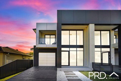 20b Donald Street, PICNIC POINT NSW 2213