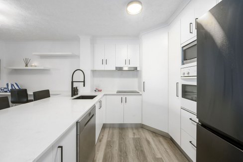 2/1-5 Tallebudgera Drive, Palm Beach QLD 4221