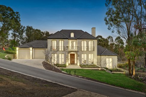 21 Amersham Drive Warrandyte 3113