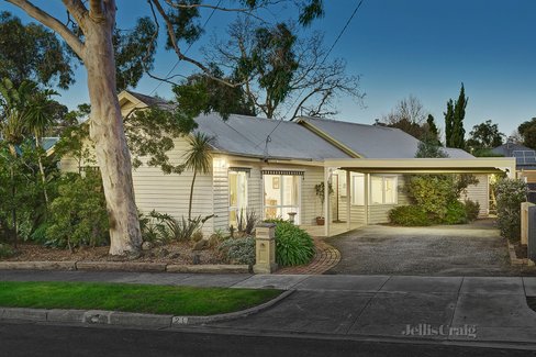 21 Banksia Street Blackburn 3130