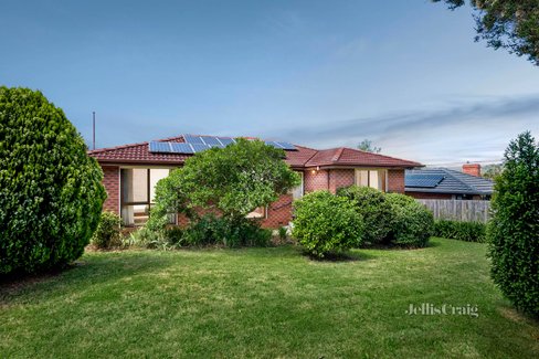 21 Barker Drive Mooroolbark 3138