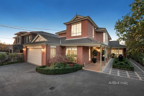 21 Barrani Street Bentleigh East 3165