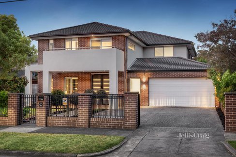 21 Bennett Avenue Mount Waverley 3149