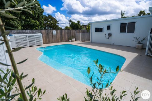 21 Bezzina Court, BUCASIA QLD 4750