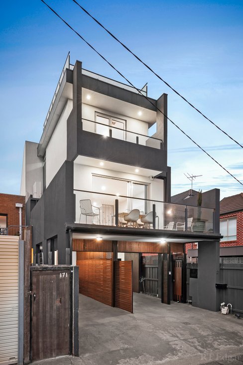 21 Bleakhouse Lane Albert Park 3206