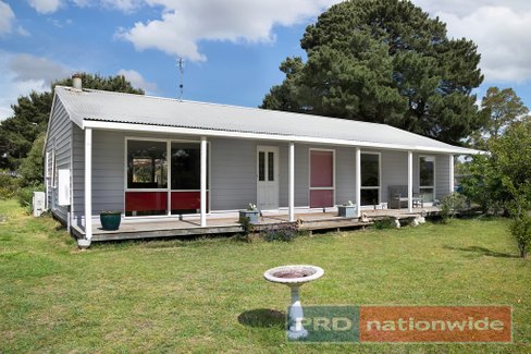 21 Briardale Avenue, ENFIELD VIC 3352