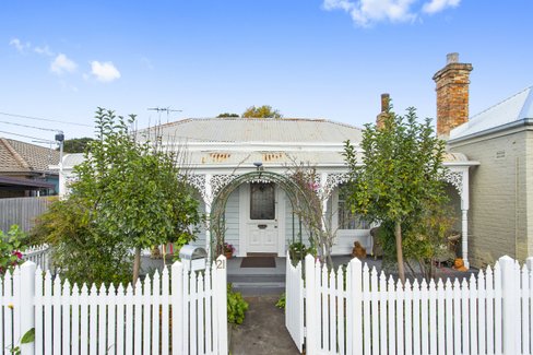 21 Candover Street Geelong West 3218