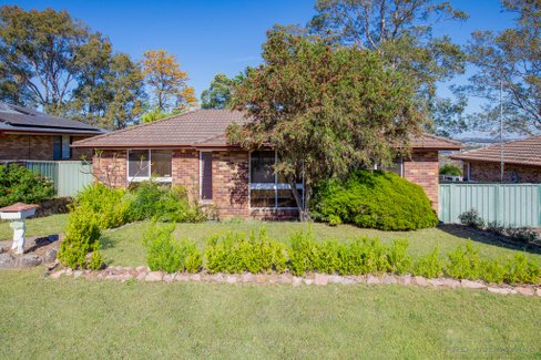 21 Clayton Crescent, RUTHERFORD NSW 2320