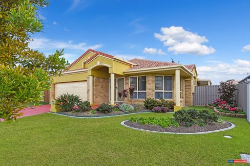 21 Dartmouth Court, VARSITY LAKES QLD 4227