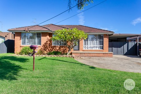 21 Deborah Cres, Cambridge Park NSW 2747