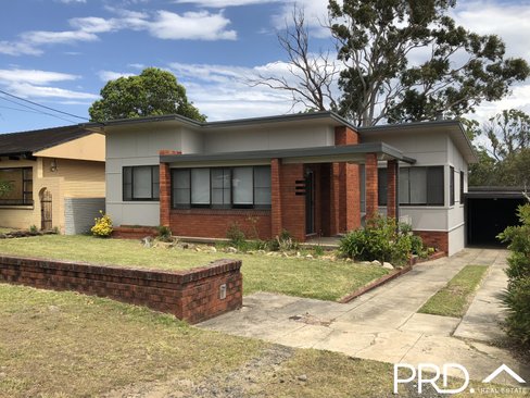 21 Doris Street, PICNIC POINT NSW 2213