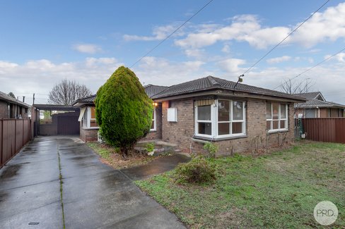 21 Dover Street, WENDOUREE