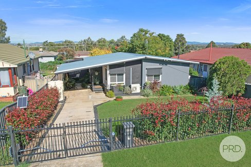 21 Drummond Road, TAMWORTH