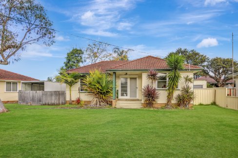 21 Eleebana Crescent, KOONAWARRA NSW 2530