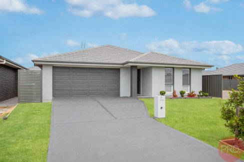 21 Fairway Street, RUTHERFORD NSW 2320