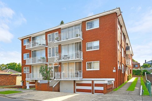2/1 Flack Avenue, HILLSDALE NSW 2036