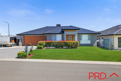 21 Galah Drive, TAMWORTH NSW 2340