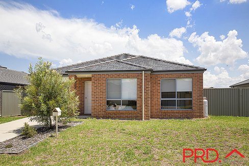 21 Gungurru Close, TAMWORTH
