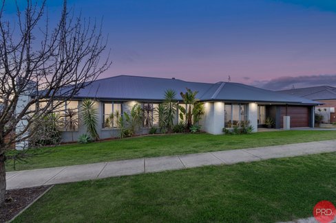 21 Harkin Road, NORTH ROTHBURY NSW 2335