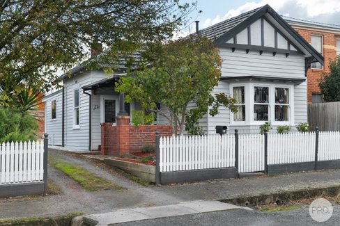 21 Hotham Street, LAKE WENDOUREE VIC 3350