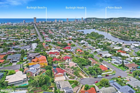 21 Joeith Court, MIAMI QLD 4220