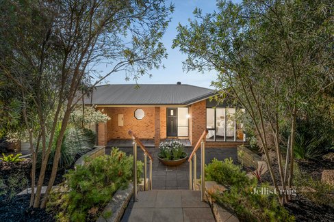 21 Knee Lane Croydon North 3136
